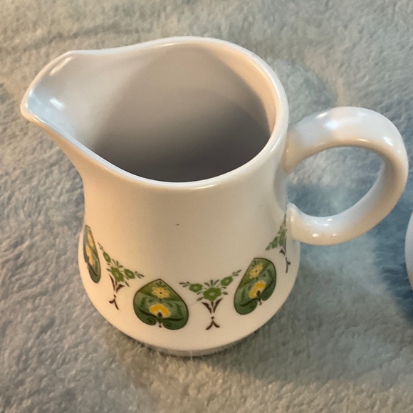 Noritake Progression China “Palos Verde” Green and Yellow Creamer and Sugar Set - Picture 2 of 6